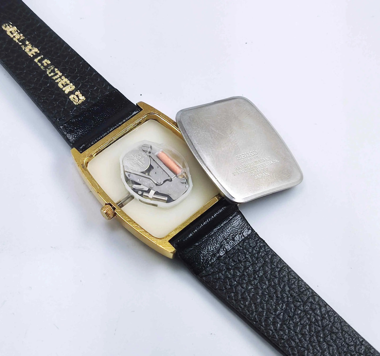 Seiko Quartz MIYOTA Off White Dial Golden Case Men's Watch Discover-Diamonds