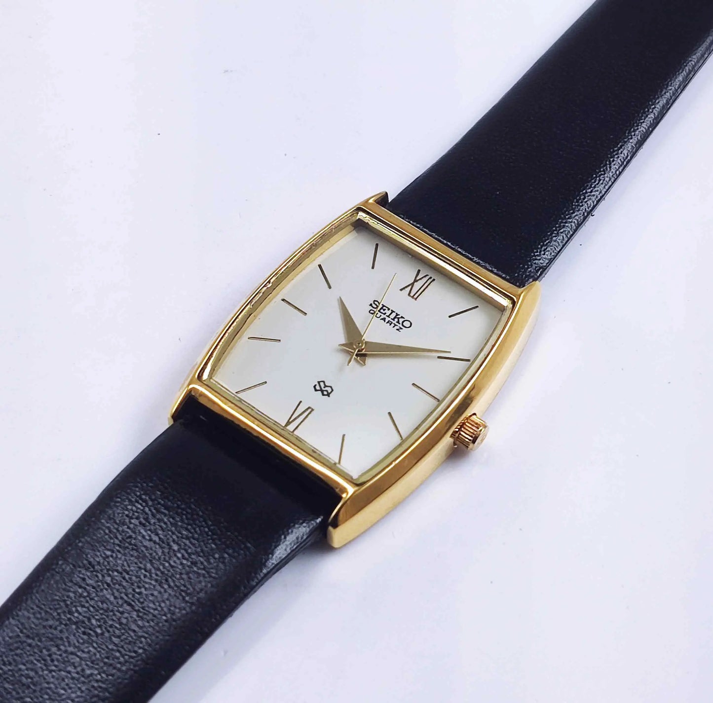 Seiko Quartz MIYOTA Off White Dial Golden Case Men's Watch Discover-Diamonds