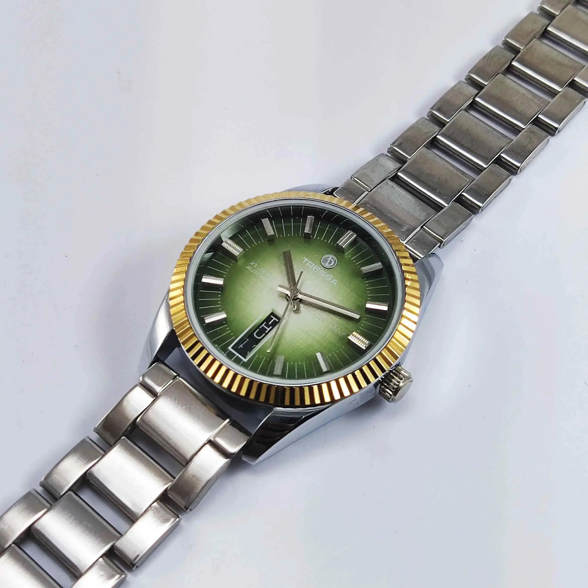 Trassa Automatic 21 Jewels Golden Eagle Green Dial Golden Bezel 2066 Discover-Diamonds