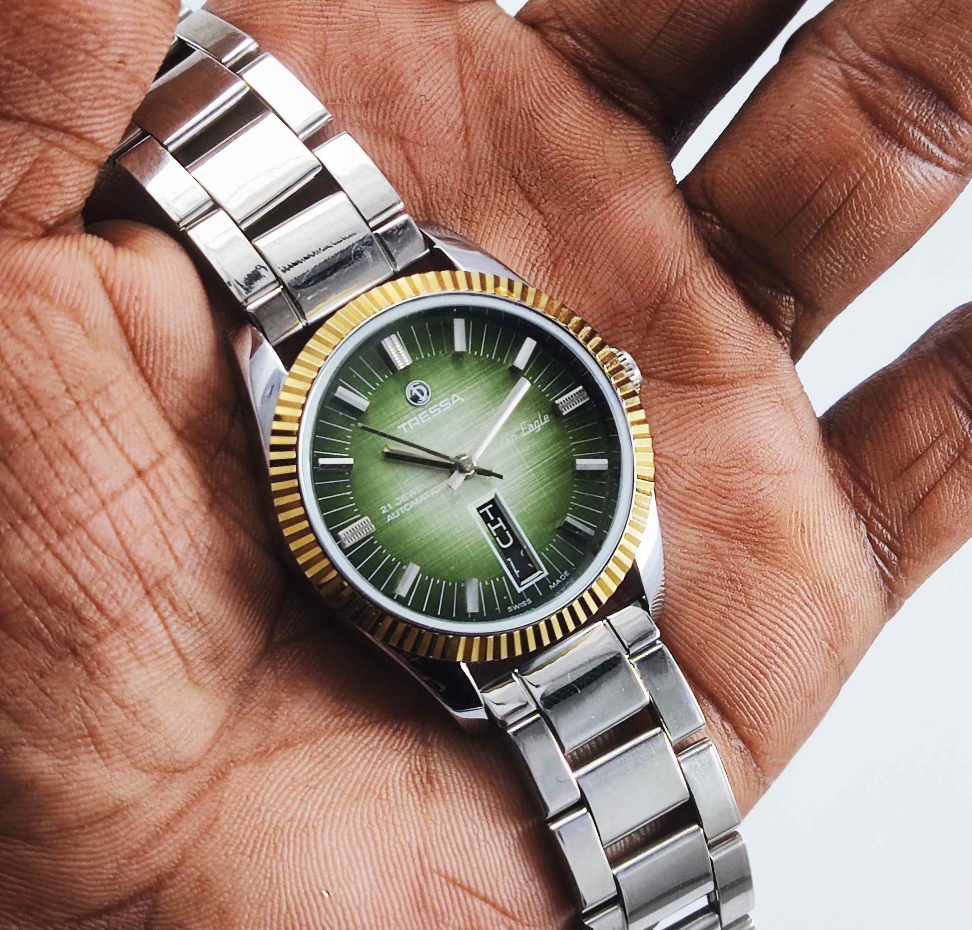 Trassa Automatic 21 Jewels Golden Eagle Green Dial Golden Bezel 2066 Discover-Diamonds