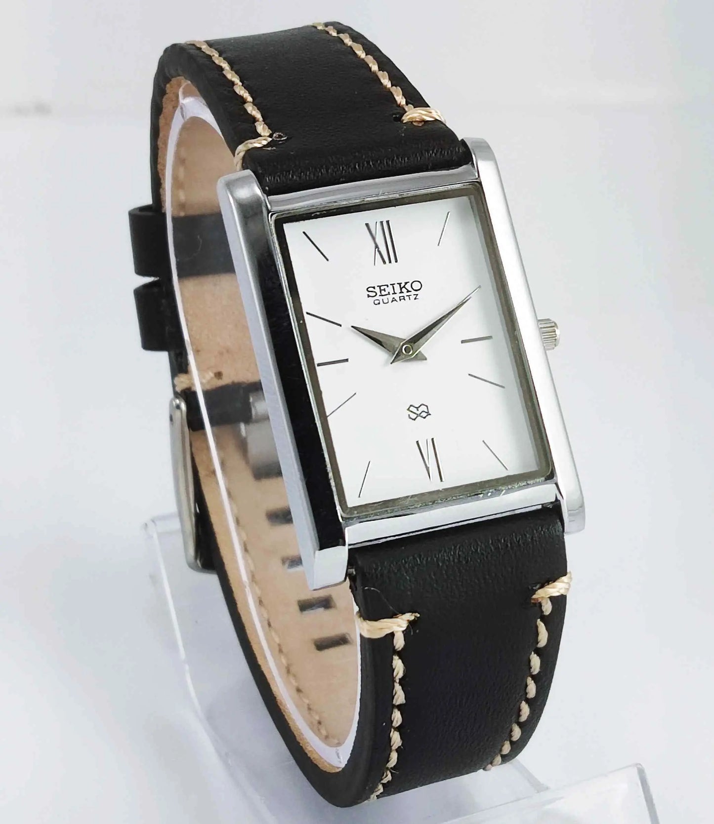 Seiko Quartz MIYOTA White Dial Silver Case Men's Watch Discover-Diamonds