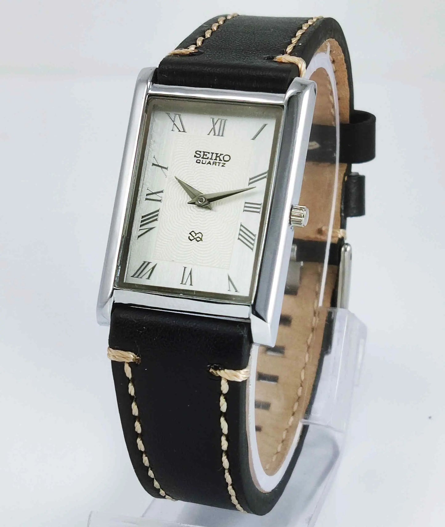 Seiko Quartz MIYOTA Silver Dial Silver Case Men's Watch Discover-Diamonds