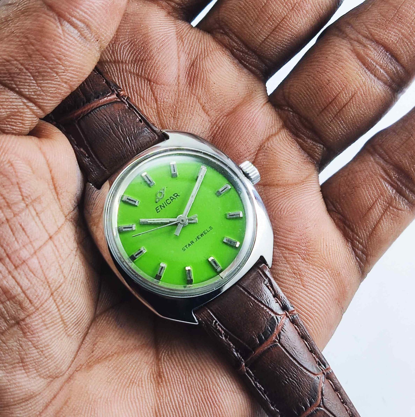 Enicar Star Jewels With 25 Jewels Lime green Dial Men's Watch Discover-Diamonds