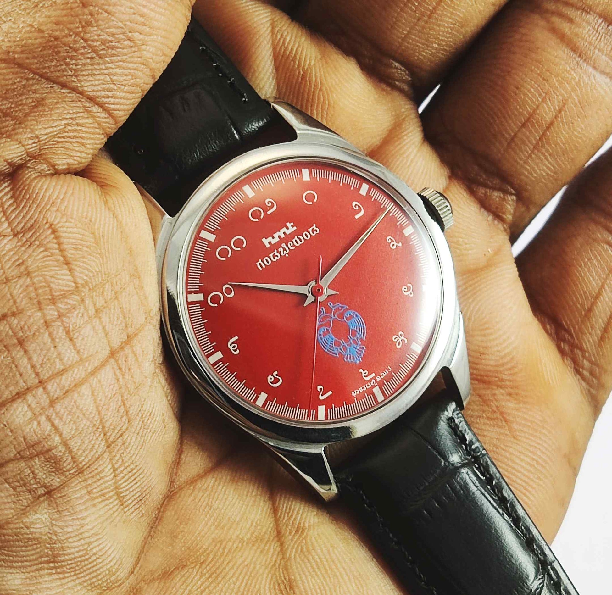 HMT Red Dial Gandaberunda Kannada Numerals 17 Jewels Handwinding Men's Watch 0231 Discover-Diamonds