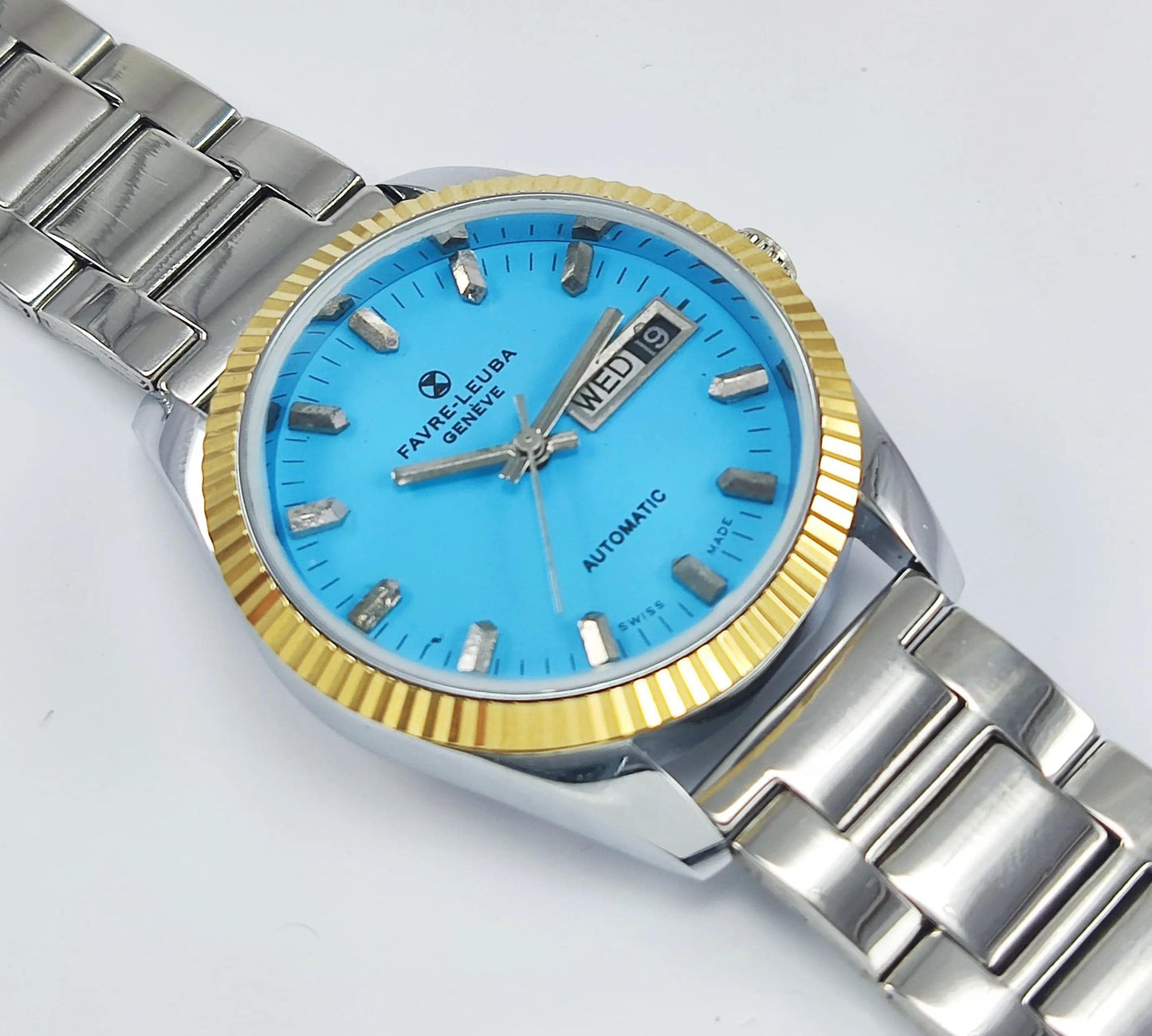 Favre-Leuba Geneve Blue Dial Swiss Made 2066 Automatic Movement 17 Jewels Day-Date Function Golden Bezel Men's Wrist Watch Discover-Diamonds
