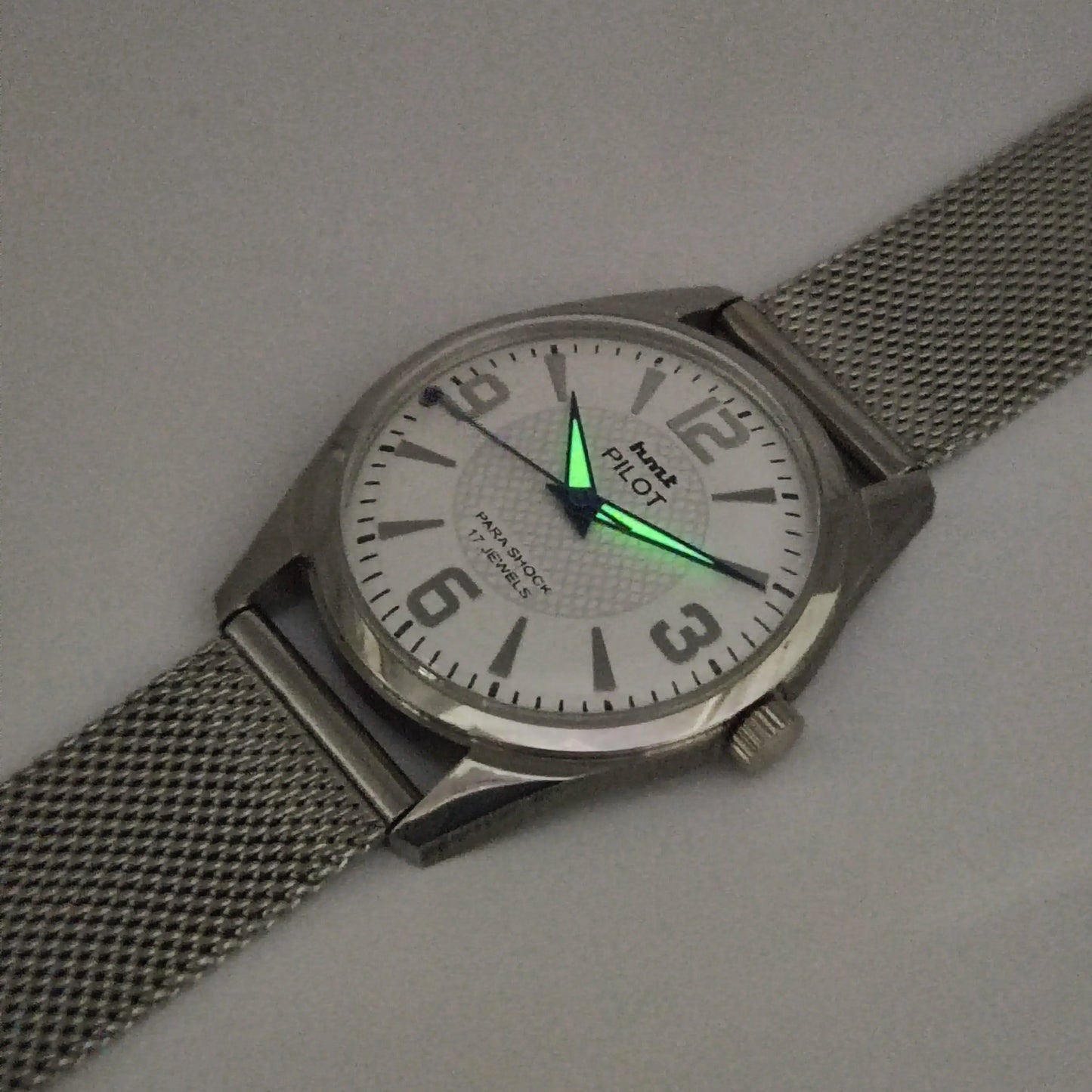 HMT Pilot Para Shock 17 Jewels White Dial Radium Hands Mechanical Hand winding Men's Wrist Watch - Discover-Diamonds