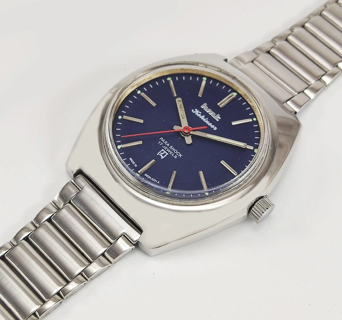 HMT Kohinoor Para Shock 17 Jewels Navy Blue Dial Mechanical Hand winding Men's Wrist Watch - Discover-Diamonds