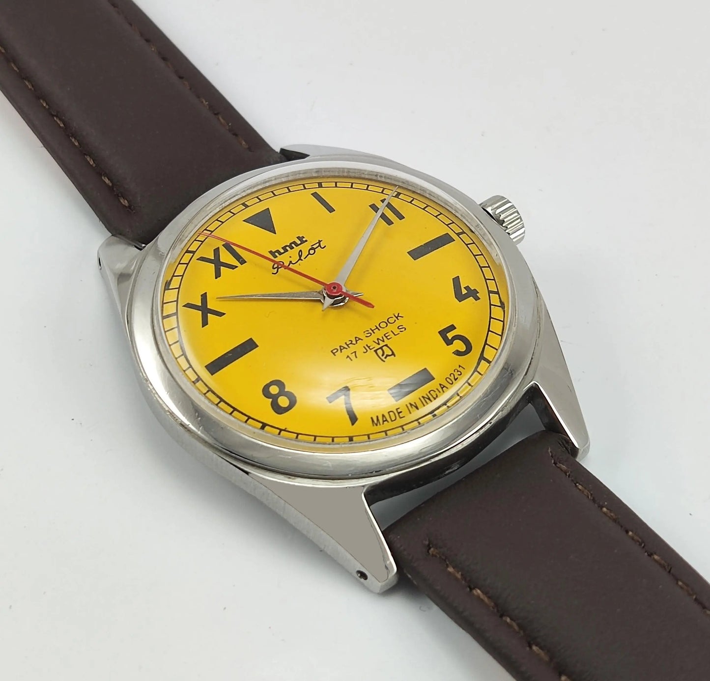 HMT Pilot Para Shock 17 Jewels Sun Yellow Dial Mechanical Hand winding Men's Wrist Watch 0231 - Discover-Diamonds