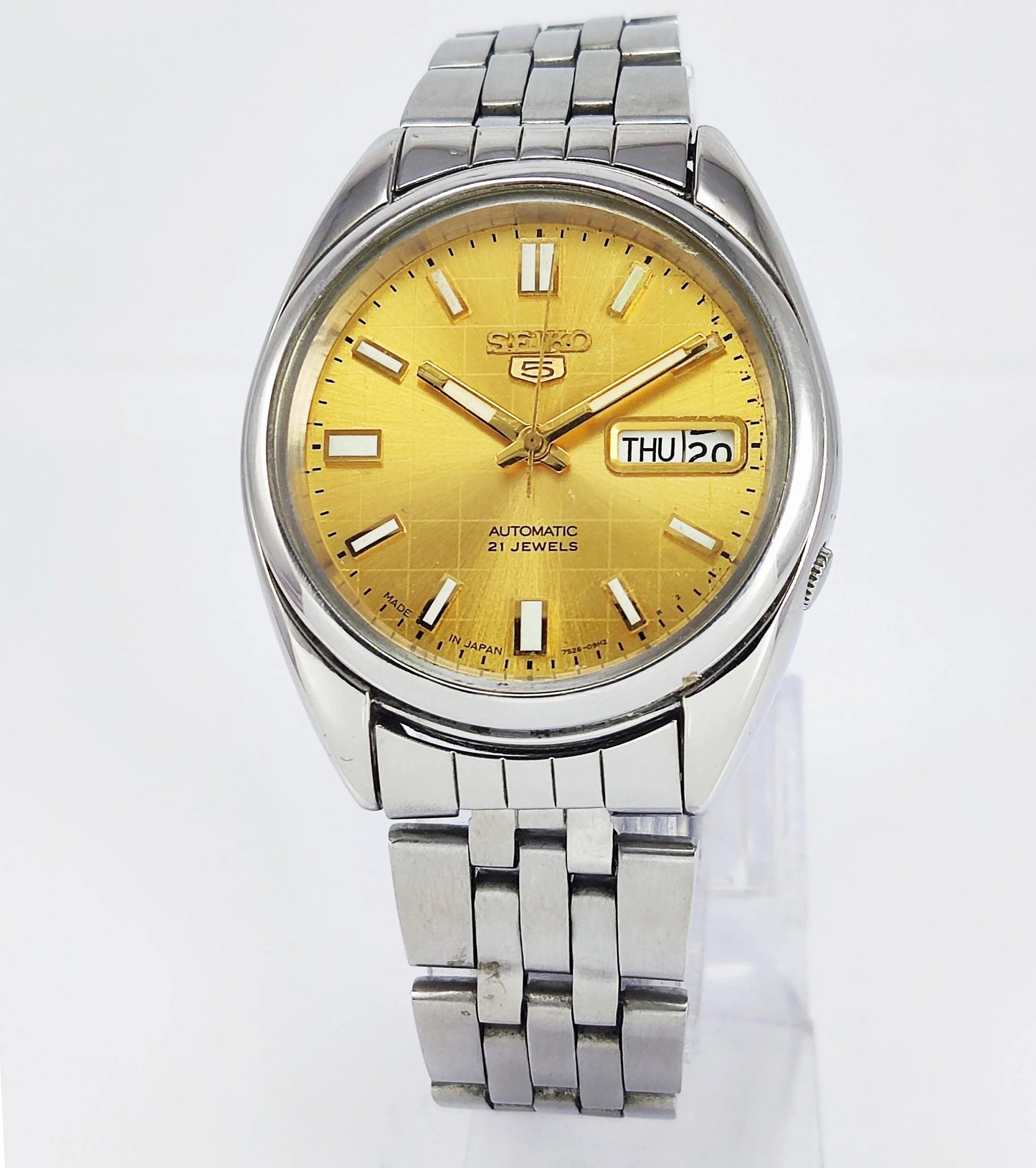 Seiko 5 Mechanical Automatic-7S26B Analog 21 Jewels Day Date Golden Dial Men's Wrist Watch - Discover-Diamonds