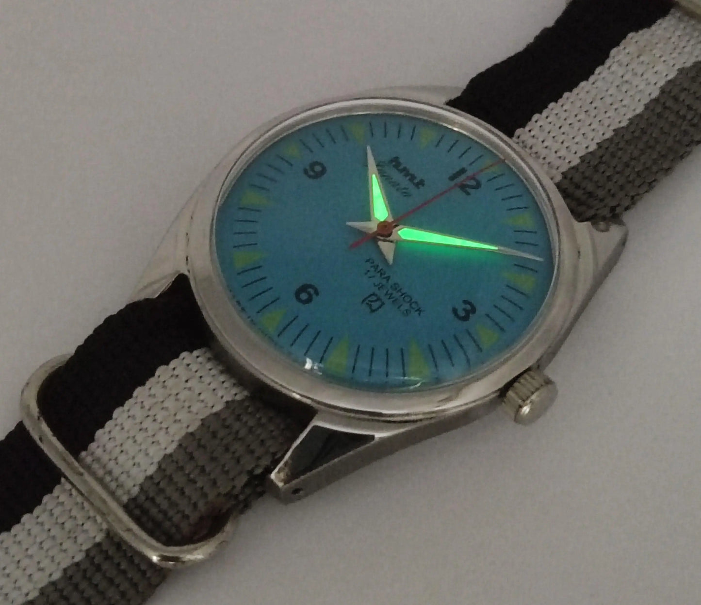 HMT Janata Para Shock 17 Jewels Blue Dial Mechanical Hand winding Men's Wrist Watch - Discover-Diamonds