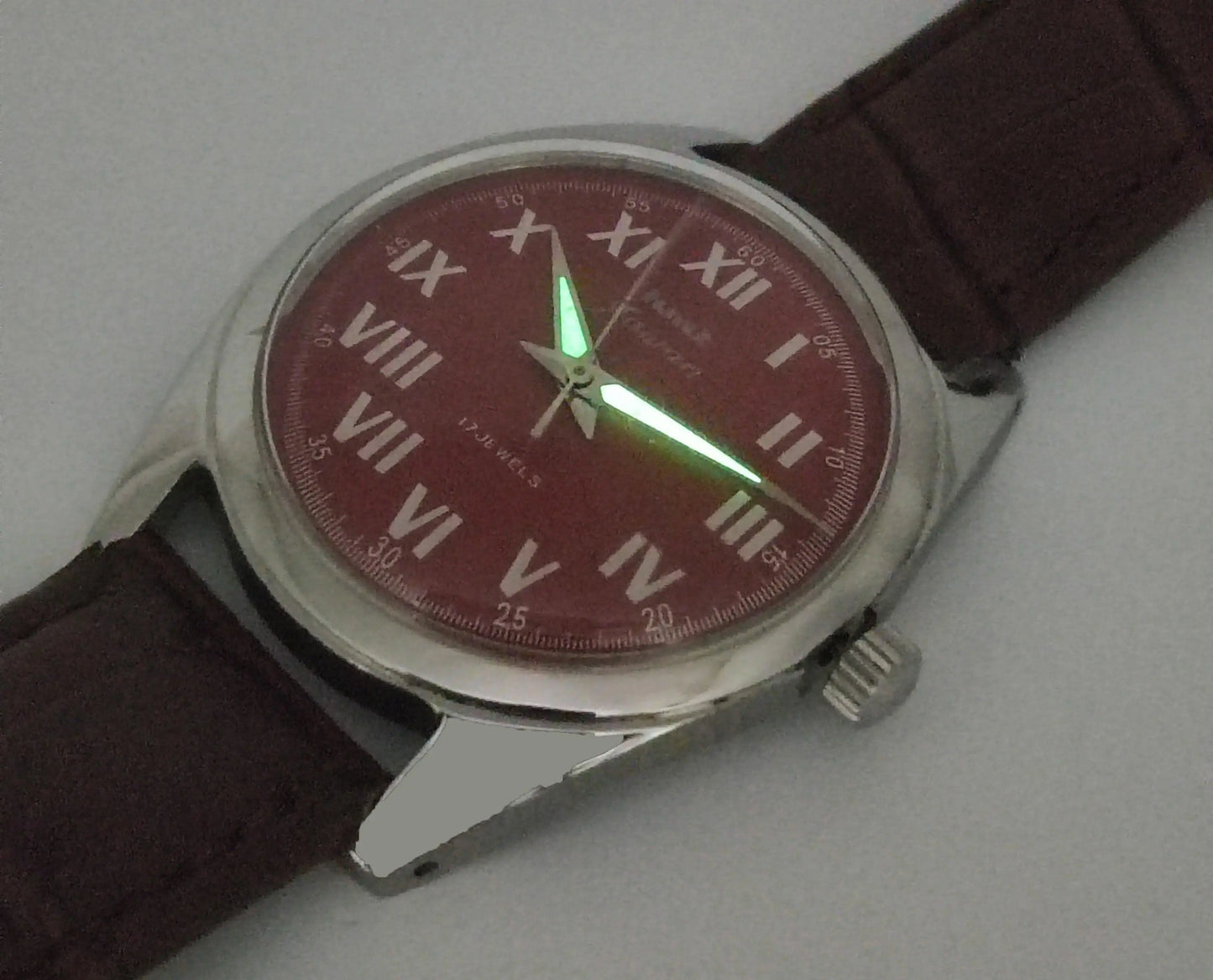 HMT Jawan Para Shock 17 Jewels Red Dial Mechanical Hand winding Men's Wrist Watch - Discover-Diamonds