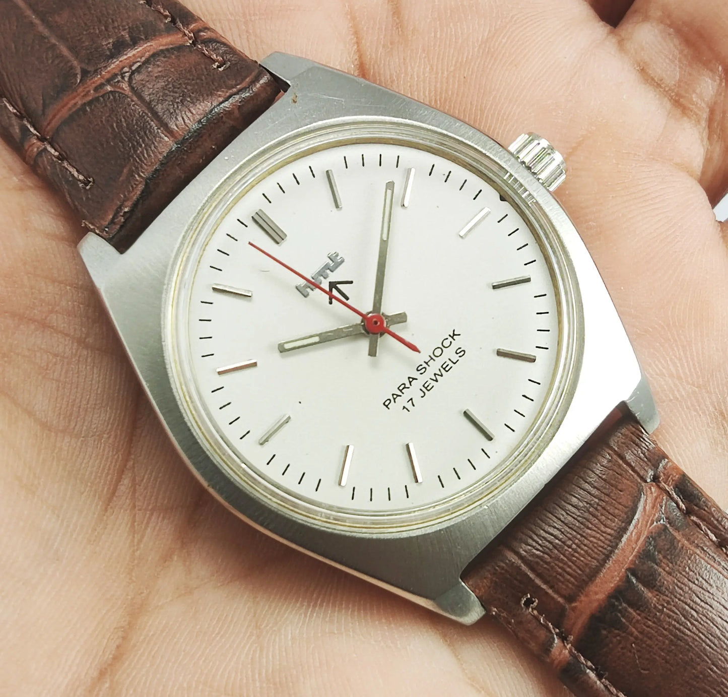 HMT Para Shock 17 Jewels Pearl Color Dial Mechanical Hand winding Men's Wrist Watch Discover-Diamonds