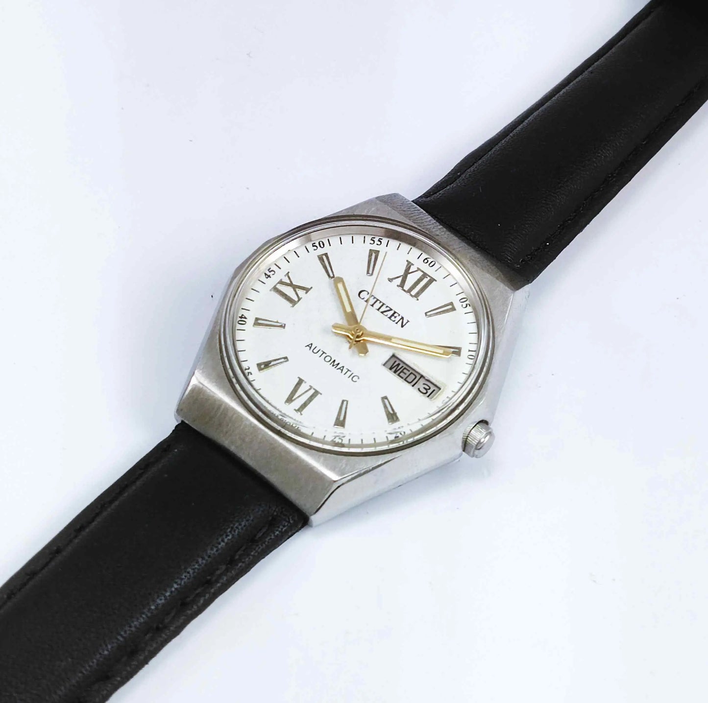 Citizen Automatic 21 Jewels 8200A White Dial Day Date Watch Discover-Diamonds