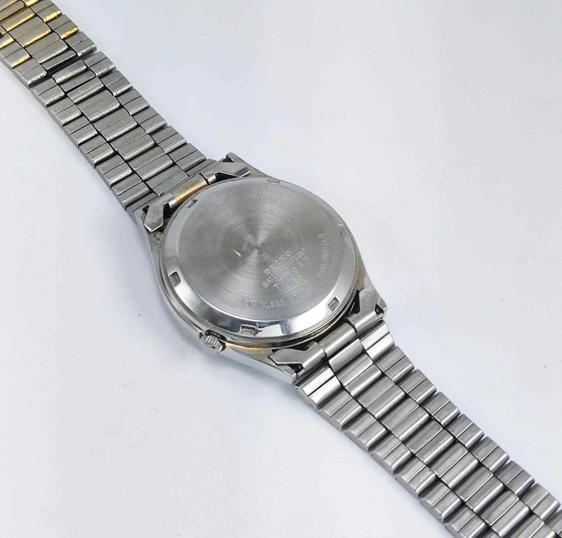 Seiko 5 Automatic-7009A Silver Dial 17 Jewels Day Date Men's Mechanical Watch Discover-Diamonds