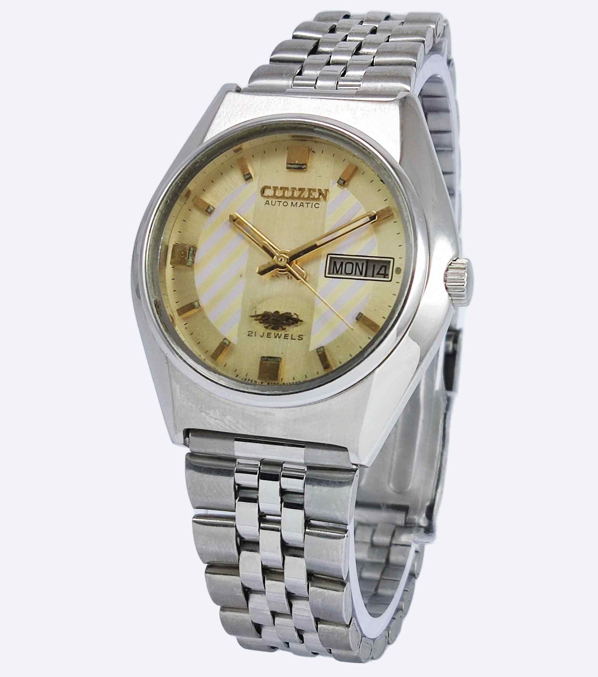 Citizen Automatic 8200A Cream Color Dial 21 Jewels Day Date Men's Mechanical Watch Discover-Diamonds