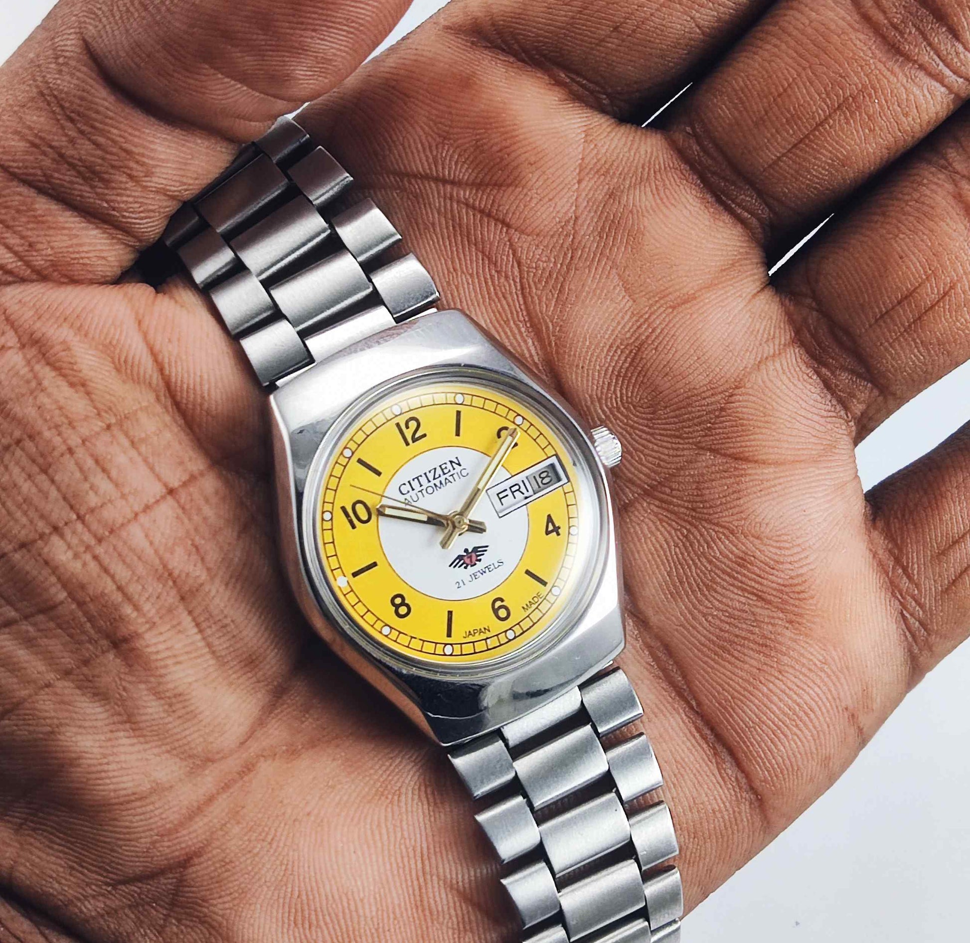 Citizen Automatic 8200A White-Yellow Dial 21 Jewels Day Date Men's Mechanical Watch Discover-Diamonds