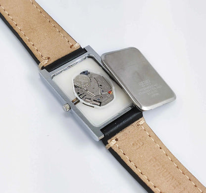 Seiko Quartz MIYOTA Silver Dial Silver Case Men's Watch Discover-Diamonds