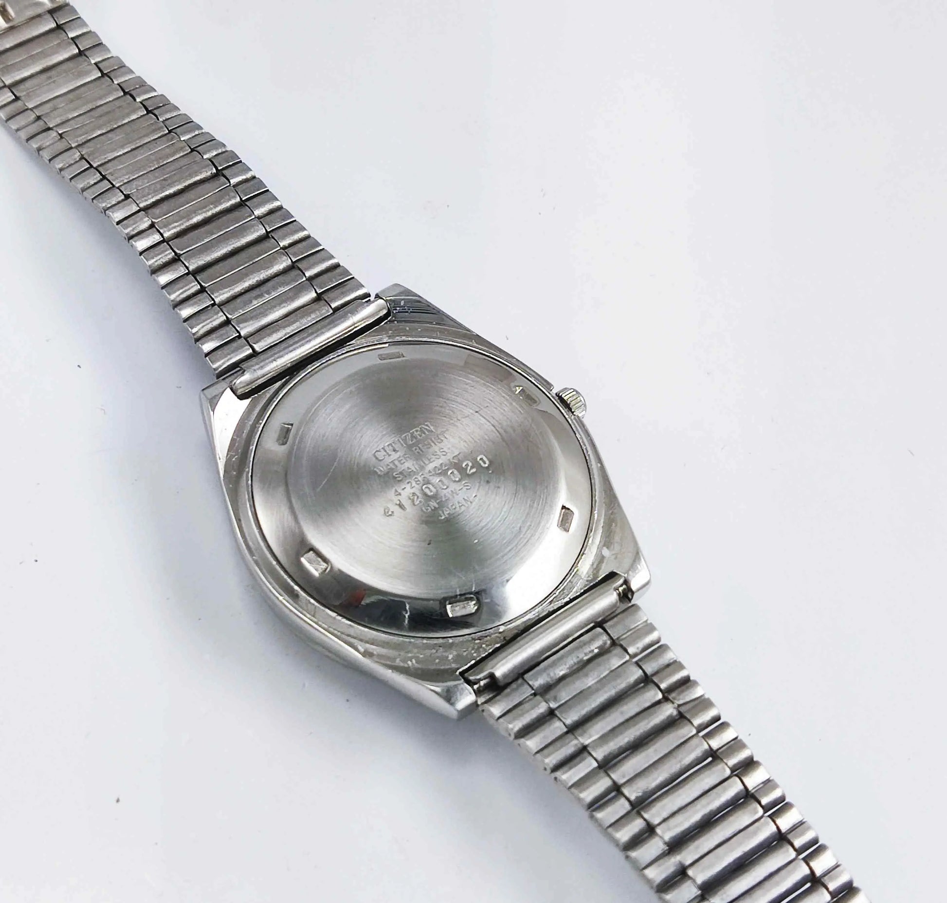 Citizen Golden Dial 21 Jewels Automatic 8200A Men's Watch Discover-Diamonds