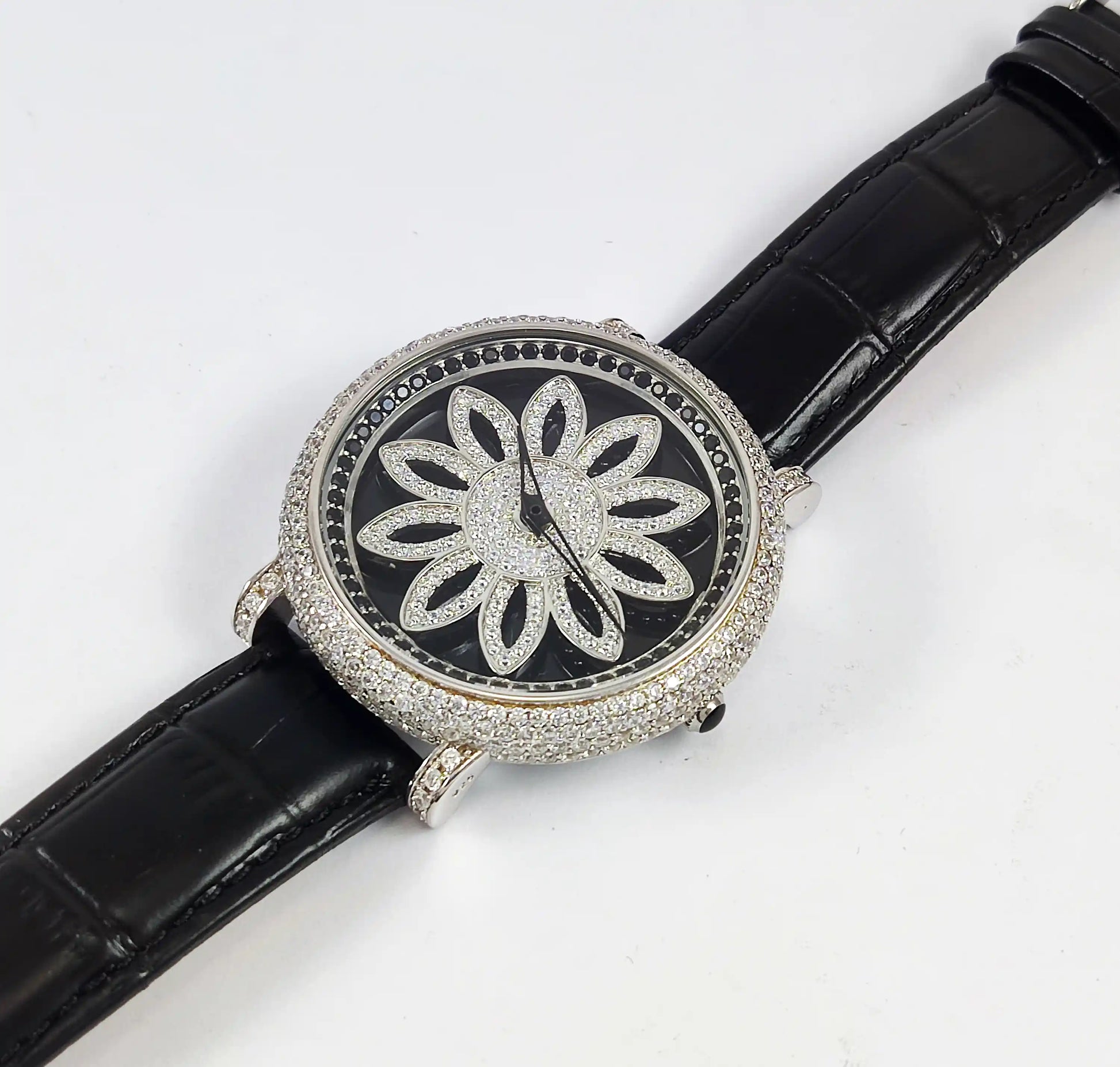 92.5 Sterling Silver BAOLISHI Quartz Watch Discover-Diamonds