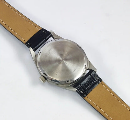 CAVALRY 17 Jewels Incabloc Red Dial Swiss Made Handwinding Discover-Diamonds