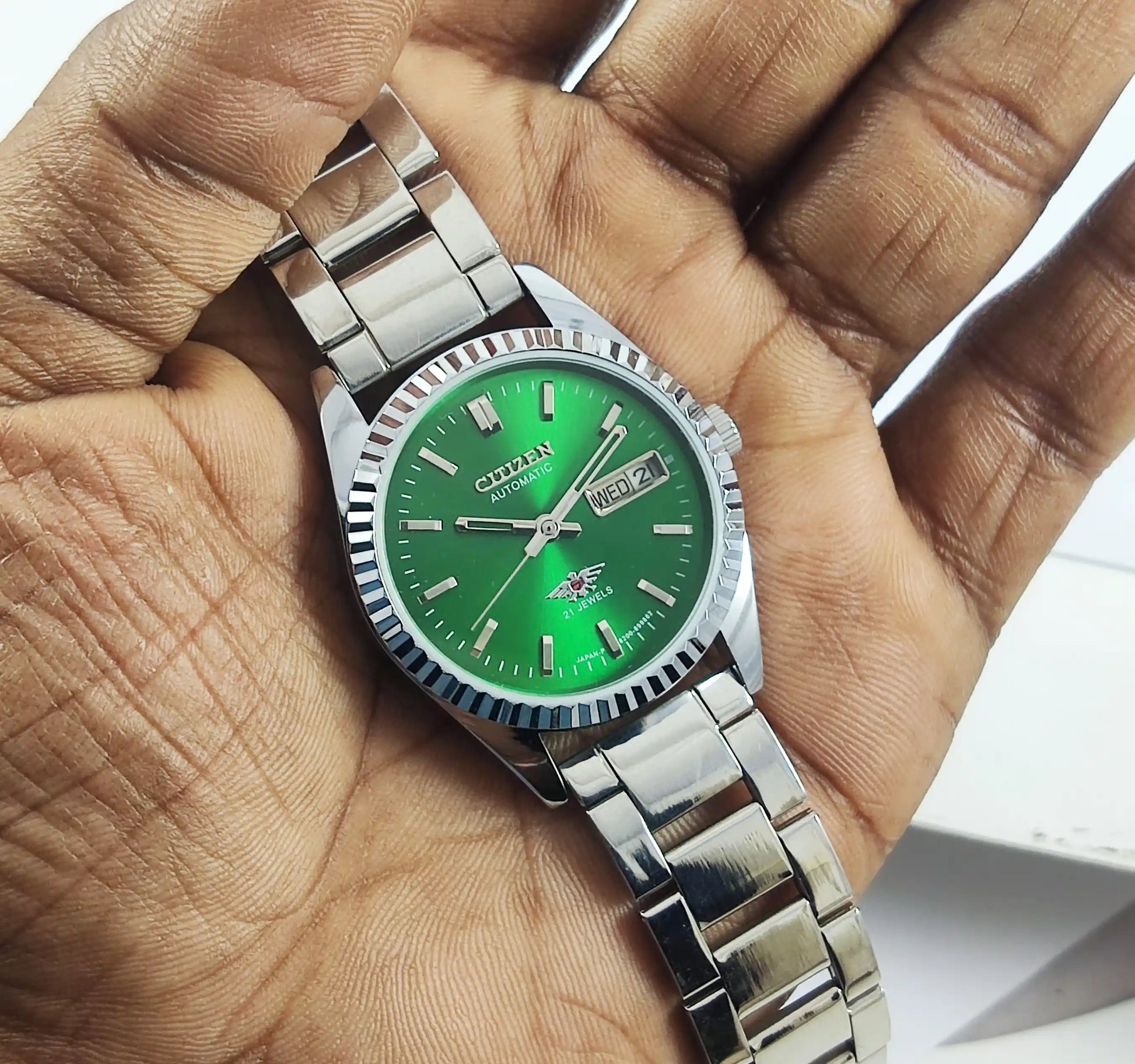 Citizen Automatic 8200A Green Dial 21 Jewels Day Date Automatic - Discover-Diamonds