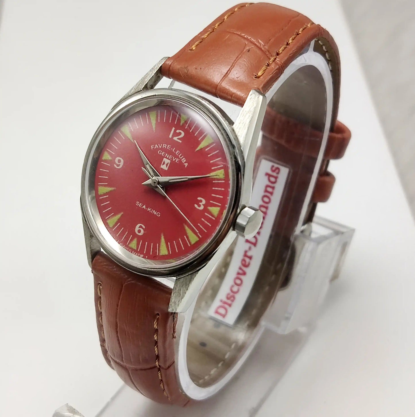 Favre Leuba Geneva Seaking Red Dial 17 Jewels English Numerals Indices