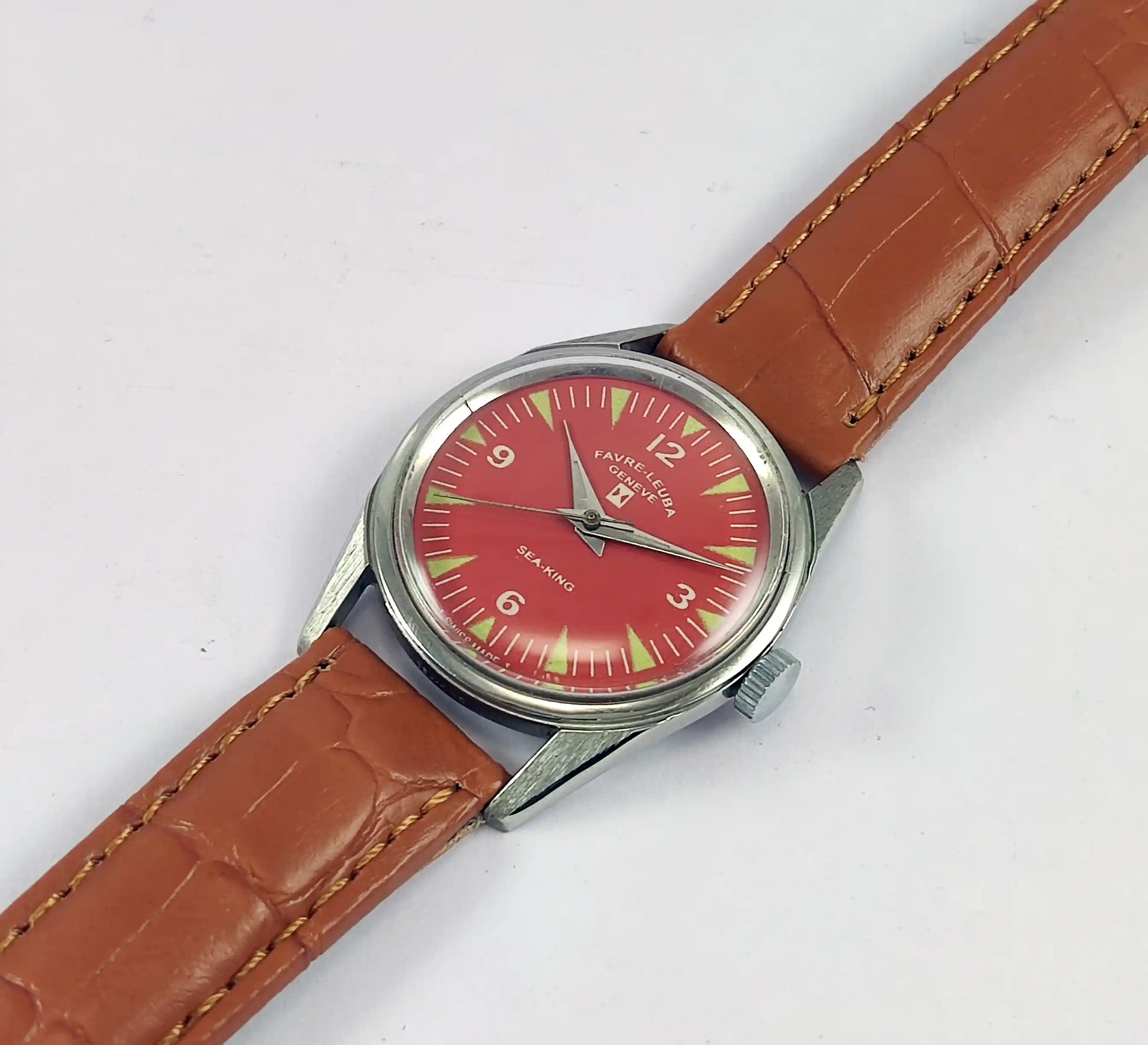 Favre Leuba Geneve Sea King Red Dial Women's Wrist Watch 101 Discover-Diamonds