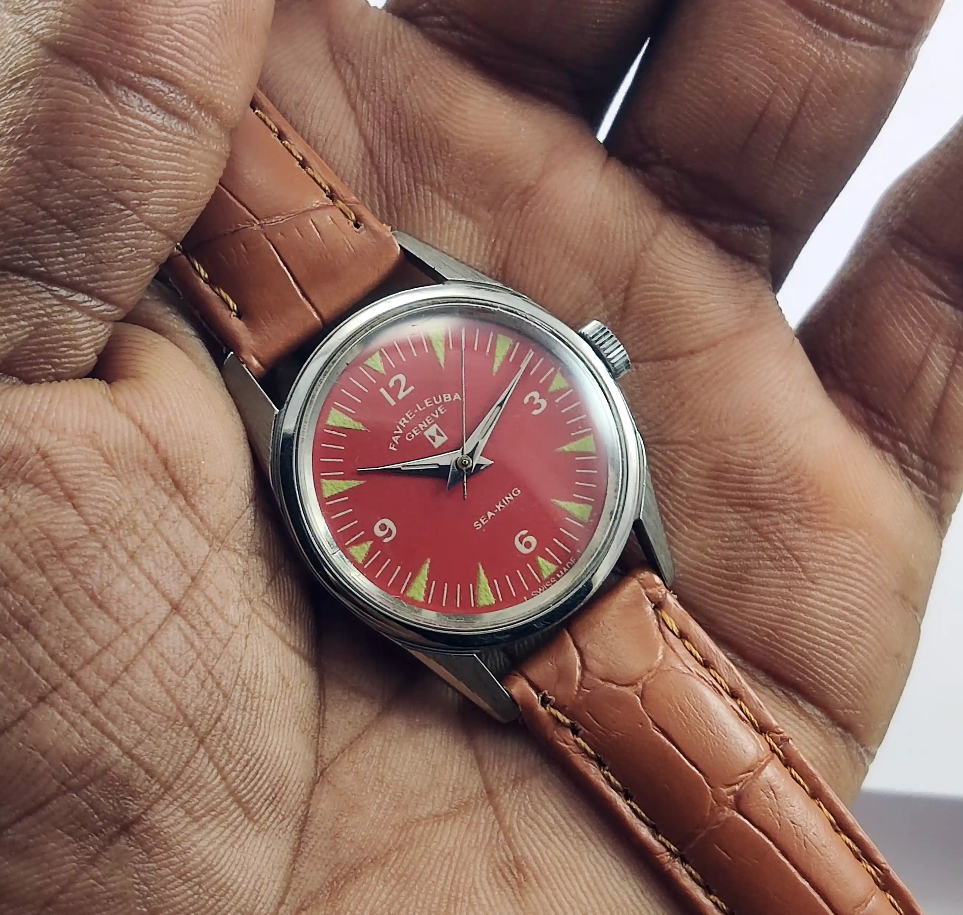 Favre Leuba Geneve Sea King Red Dial Women's Wrist Watch 101 Discover-Diamonds