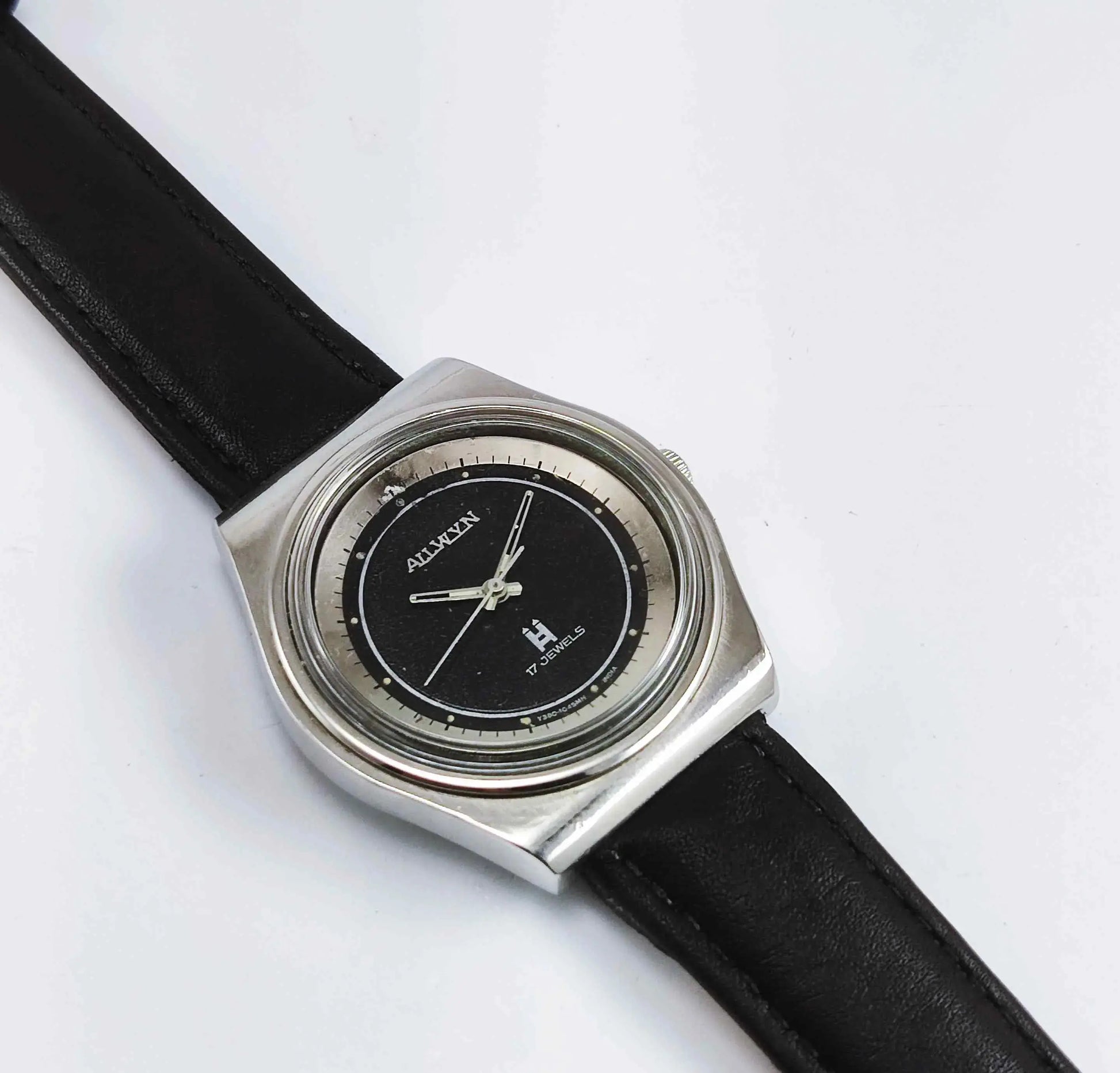Genuine Allwyn Black Dial 17 Jewels India Made Men's Watch - Discover-Diamonds