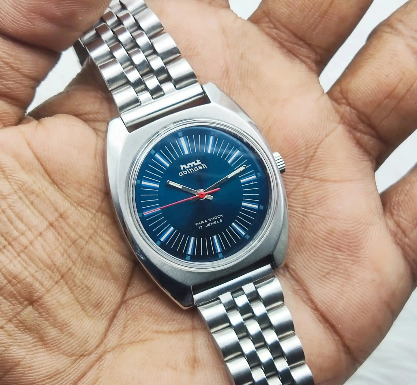 HMT Avinash Handwinding Para Shock 17 Jewels Blue Dial 0231 Discover-Diamonds Physical