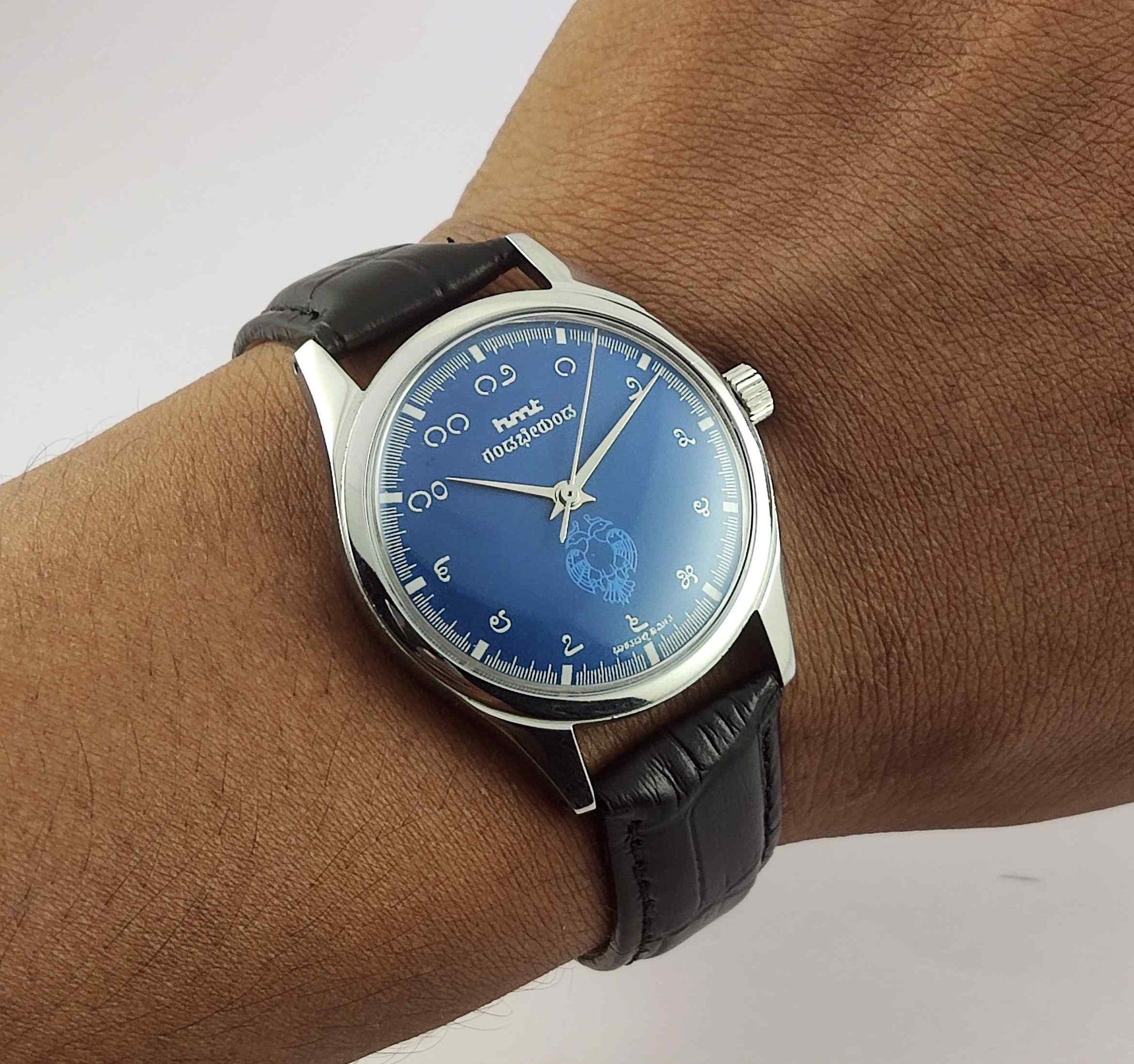 HMT Gandaberunda Kannada Numerals 17 Jewels Blue Dial Handwinding Men's Watch 0231 (Copy) Discover-Diamonds