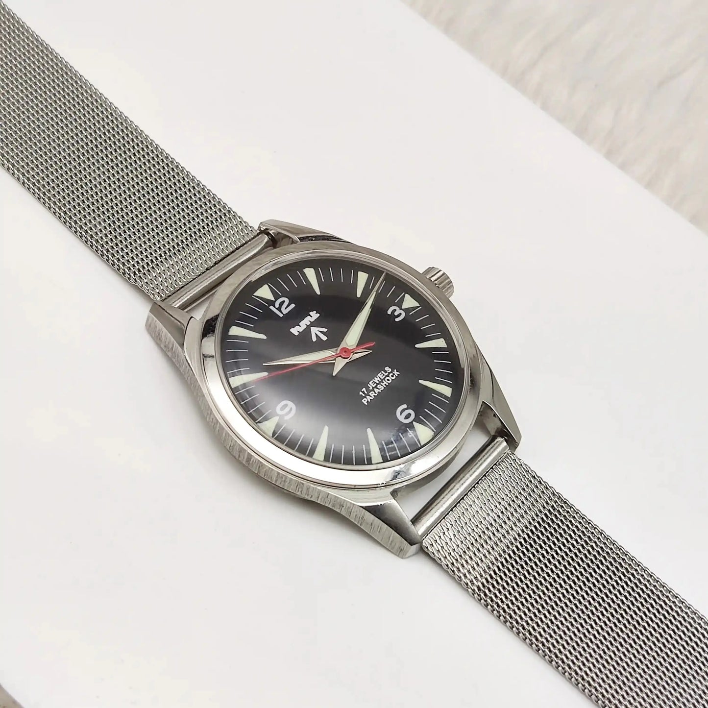 HMT Glow In The Dark 17 Jewels Black Dial Transparent Back Handwinding 0231