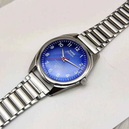 HMT Janata Blue English Numeral Dial Para Shock 17 Jewels Handwinding