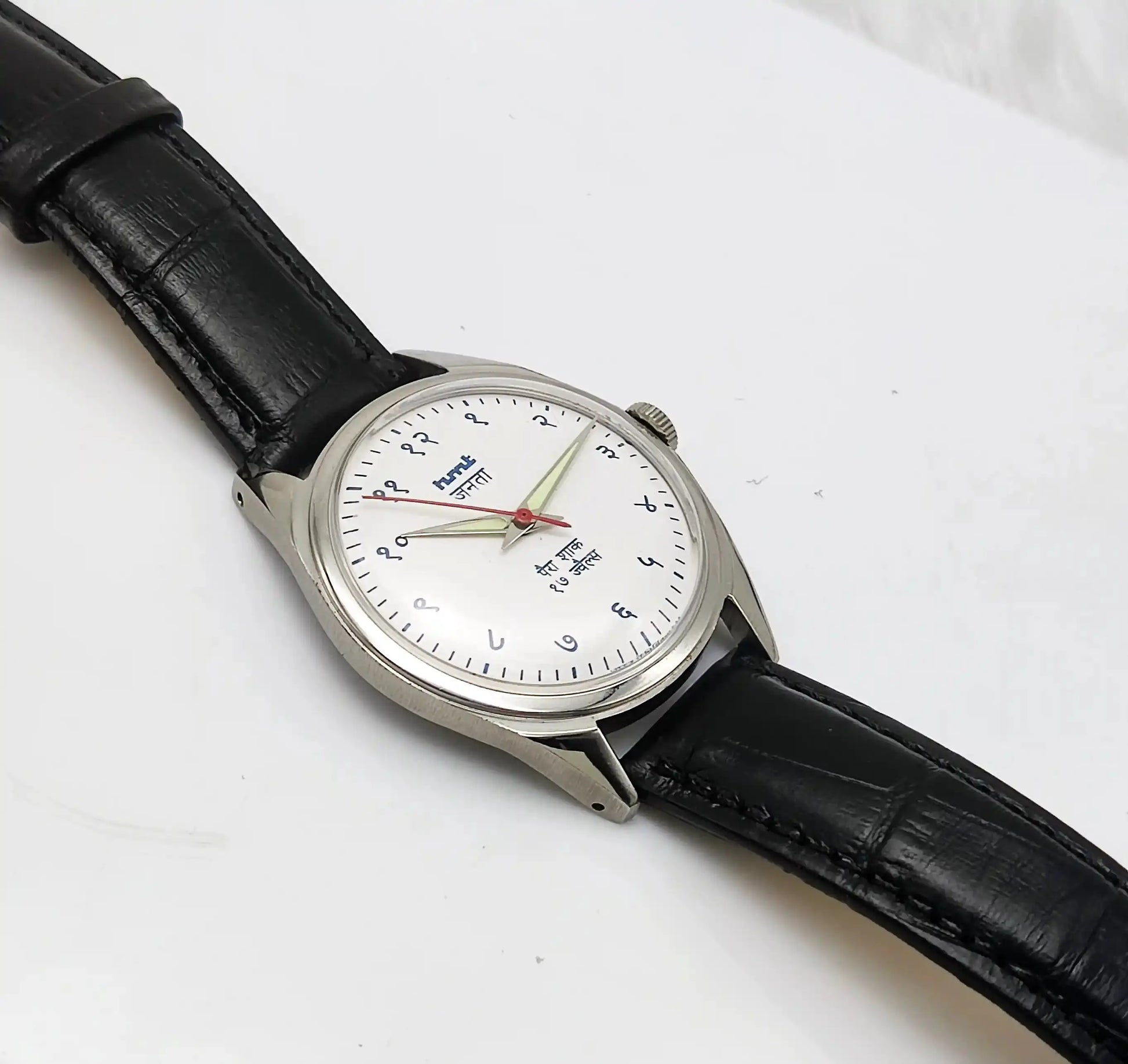 HMT Janata Devanagari Font Mechanical Handwinding 17 Jewels Para Shock Discover-Diamonds Physical