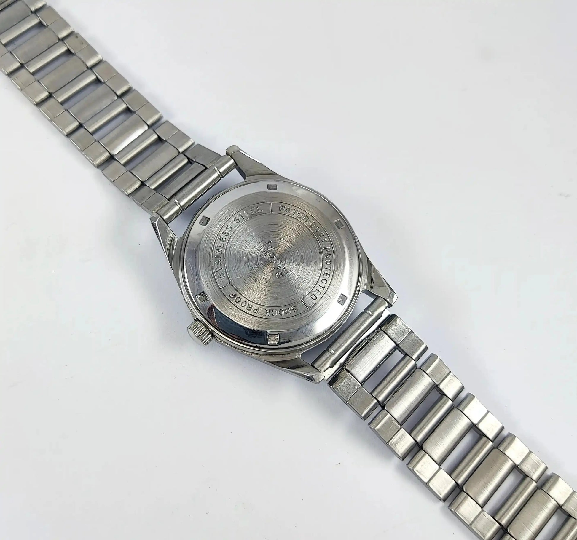 HMT Janata English Numerals Black Dial Para Shock 17 Jewels Mechanical Handwinding Watch Discover-Diamonds Physical