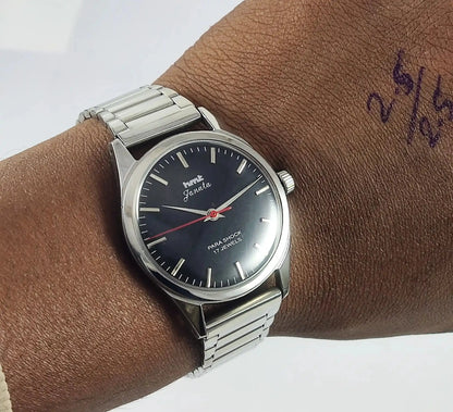 HMT Janata Para Shock 17 Jewels Black Dial Mechanical Handwinding Discover-Diamonds Physical