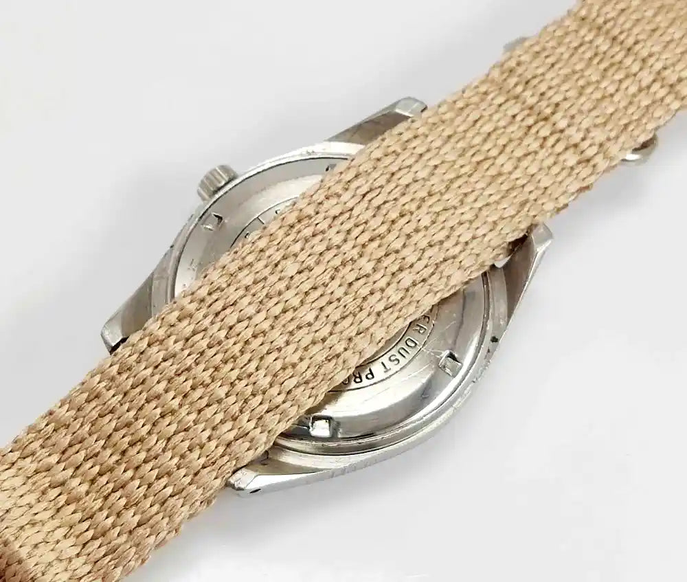 HMT Jubilee Black Roman Dial 17 Jewels Para Shock Mechanical Handwinding Men's Watch Discover-Diamonds Physical