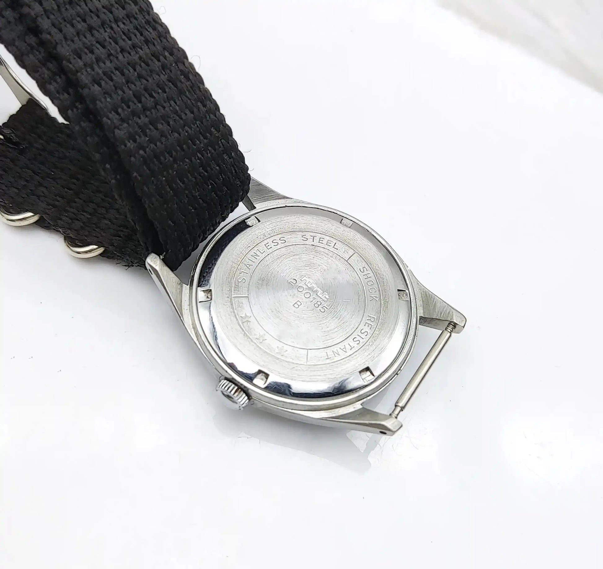 HMT Jubilee Handwinding Para Shock 17 Jewels Silver Dial Discover-Diamonds Physical