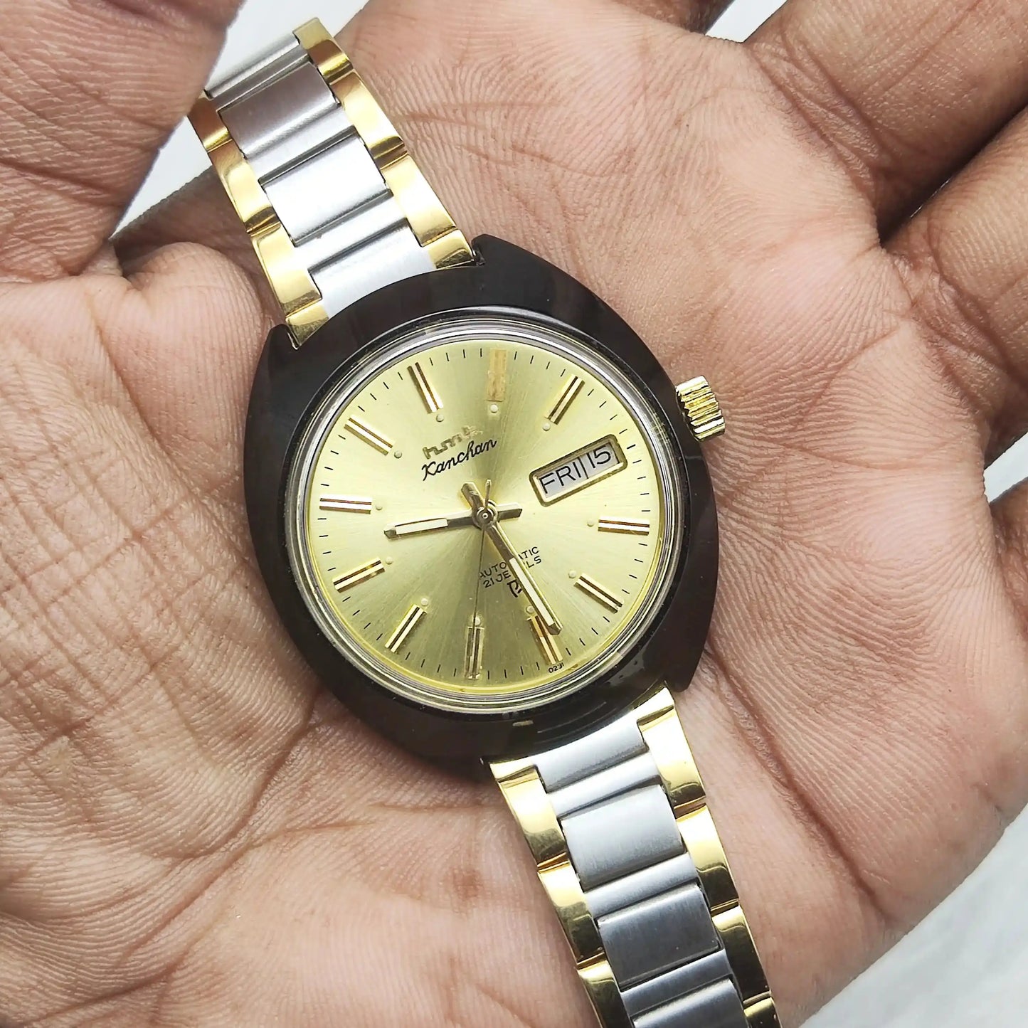 HMT Kanchan 21 Jewels Golden Dial Day Date Feature Automatic