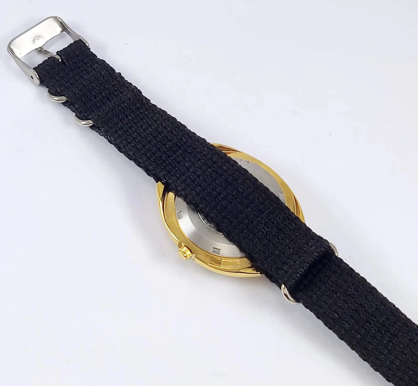 HMT Kanchan Automatic 21 Jewels Golden Dial Watch Discover-Diamonds Physical