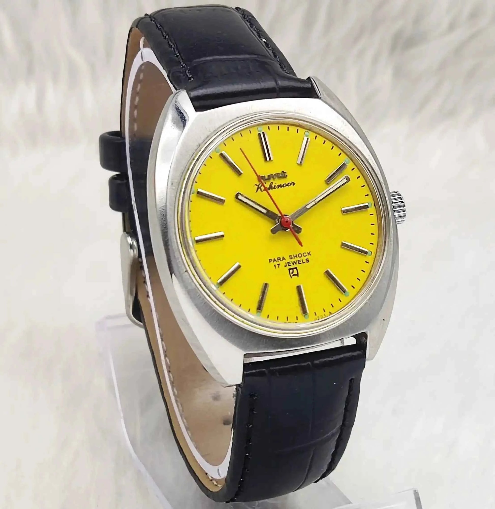 HMT Kohinoor 17 Jewels Stick Indices Yellow Dial Handwinding