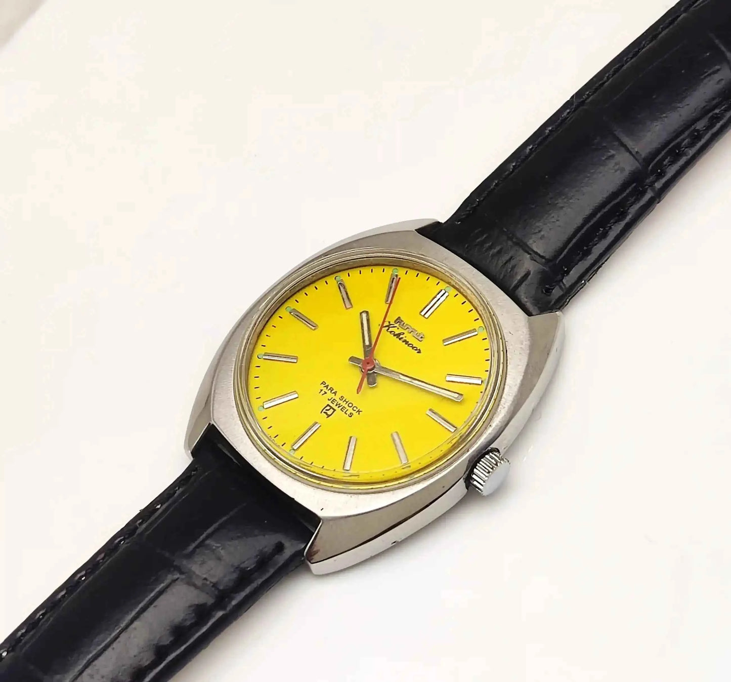 HMT Kohinoor 17 Jewels Stick Indices Yellow Dial Handwinding