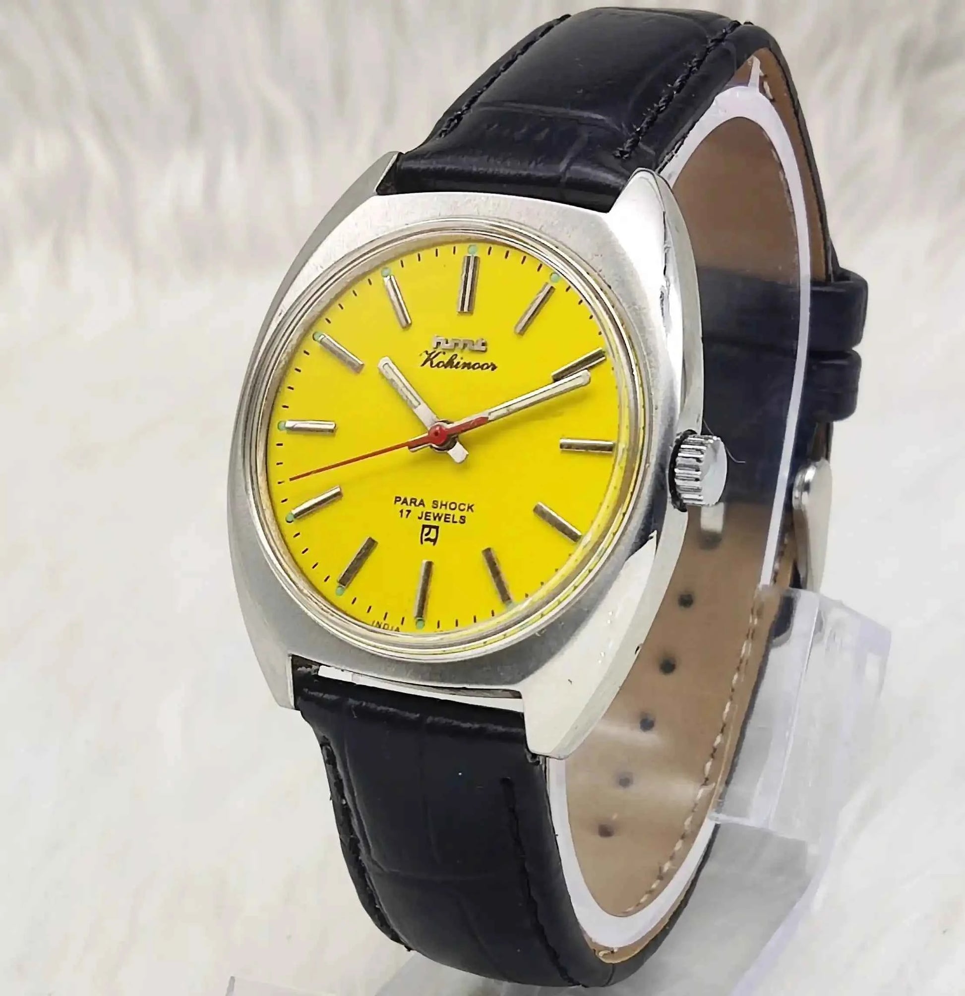 HMT Kohinoor 17 Jewels Stick Indices Yellow Dial Handwinding