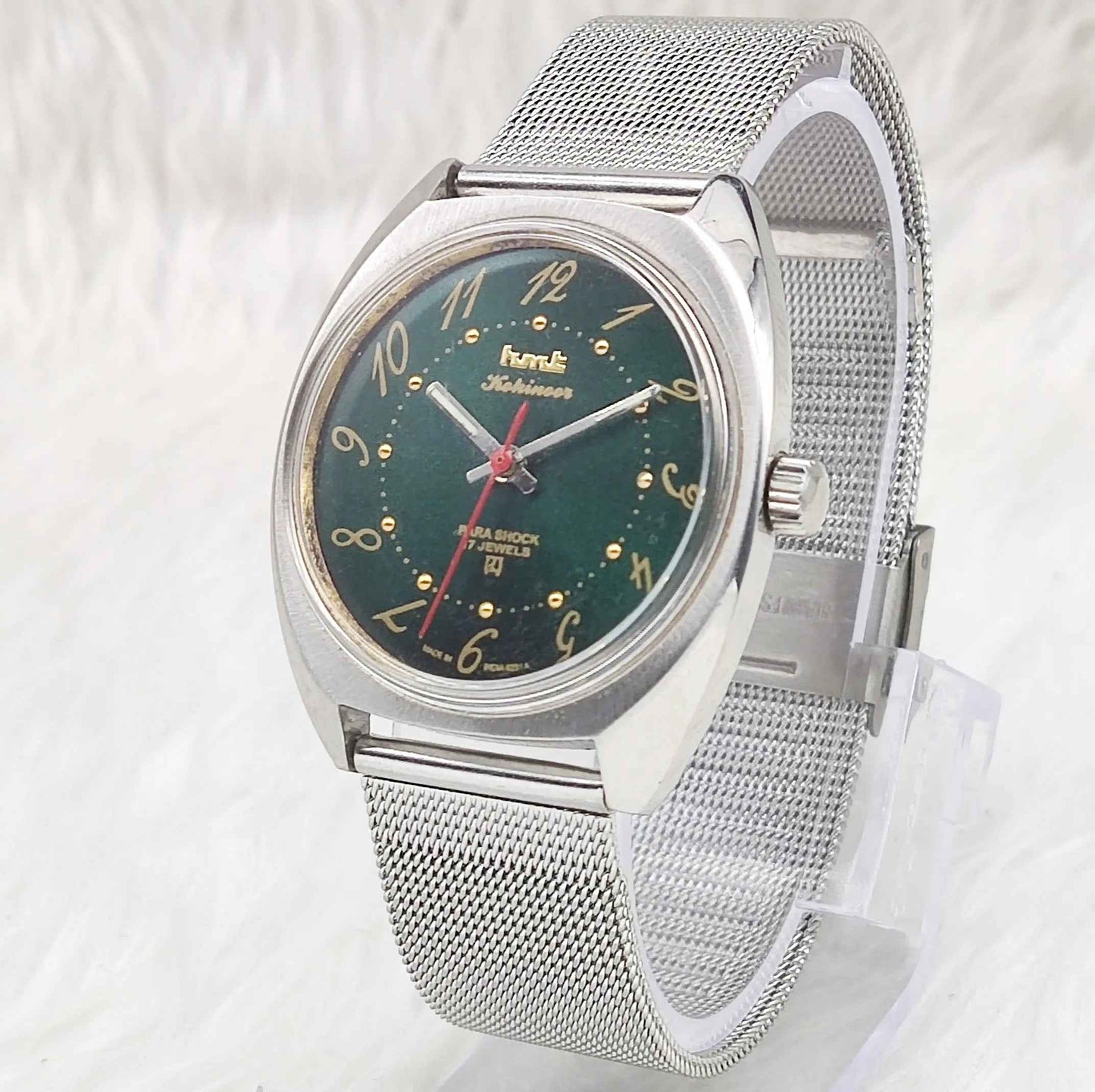 HMT Kohinoor Para Shock 17 Jewels Green Dial Handwinding English Numerals