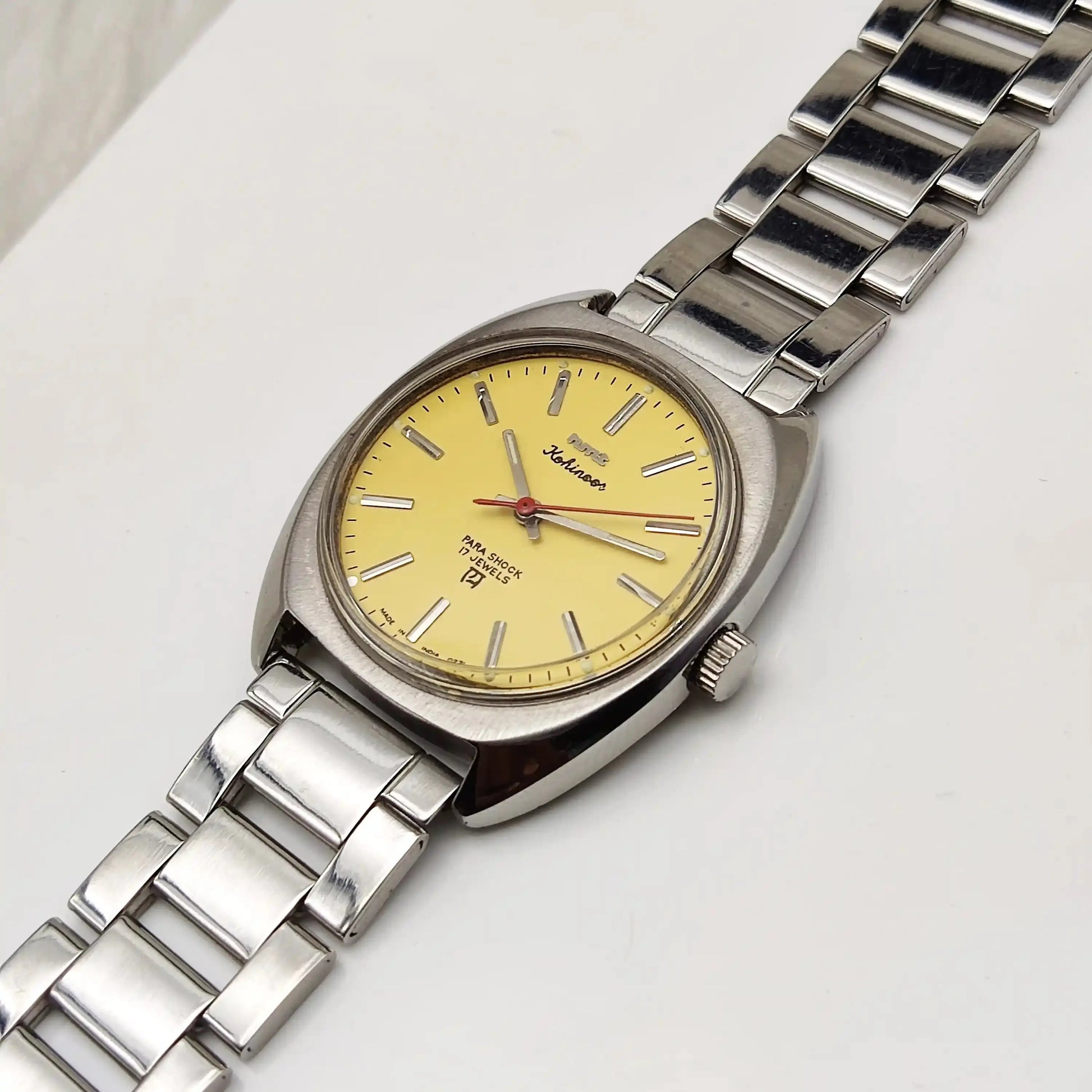 HMT Kohinoor Yellow Stick Indices Dial Para Shock 17 Jewels Handwinding Watch