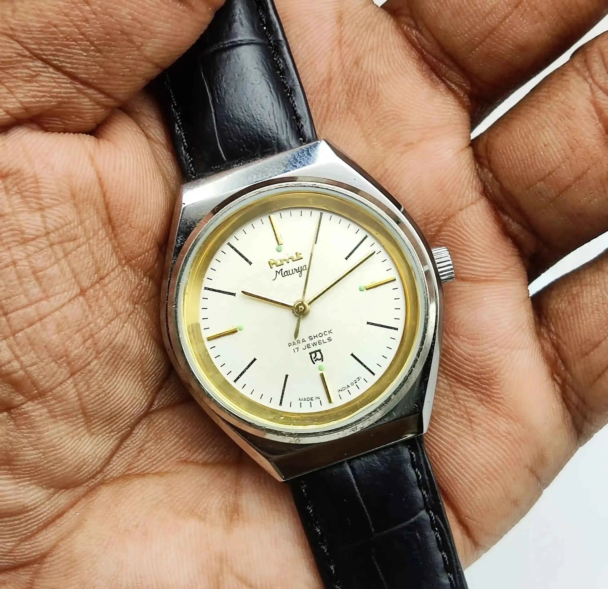 HMT Maurya Para Shock 17 Jewels Cream Color Dial Mechanical Handwinding 0231