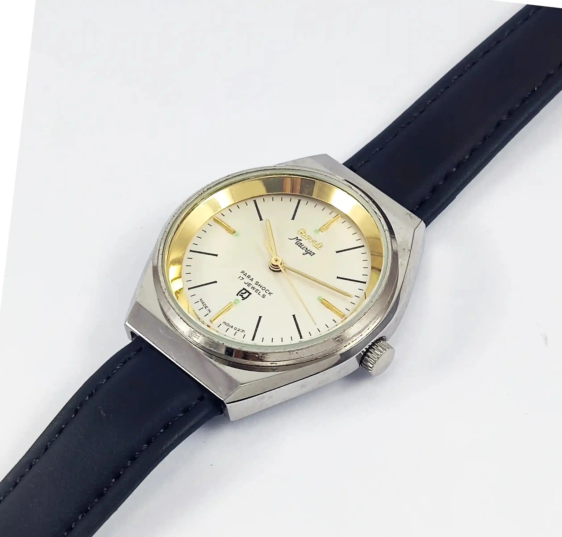 HMT Maurya Para Shock 17 jewels Handwinding White Golden Dial Discover-Diamonds Physical