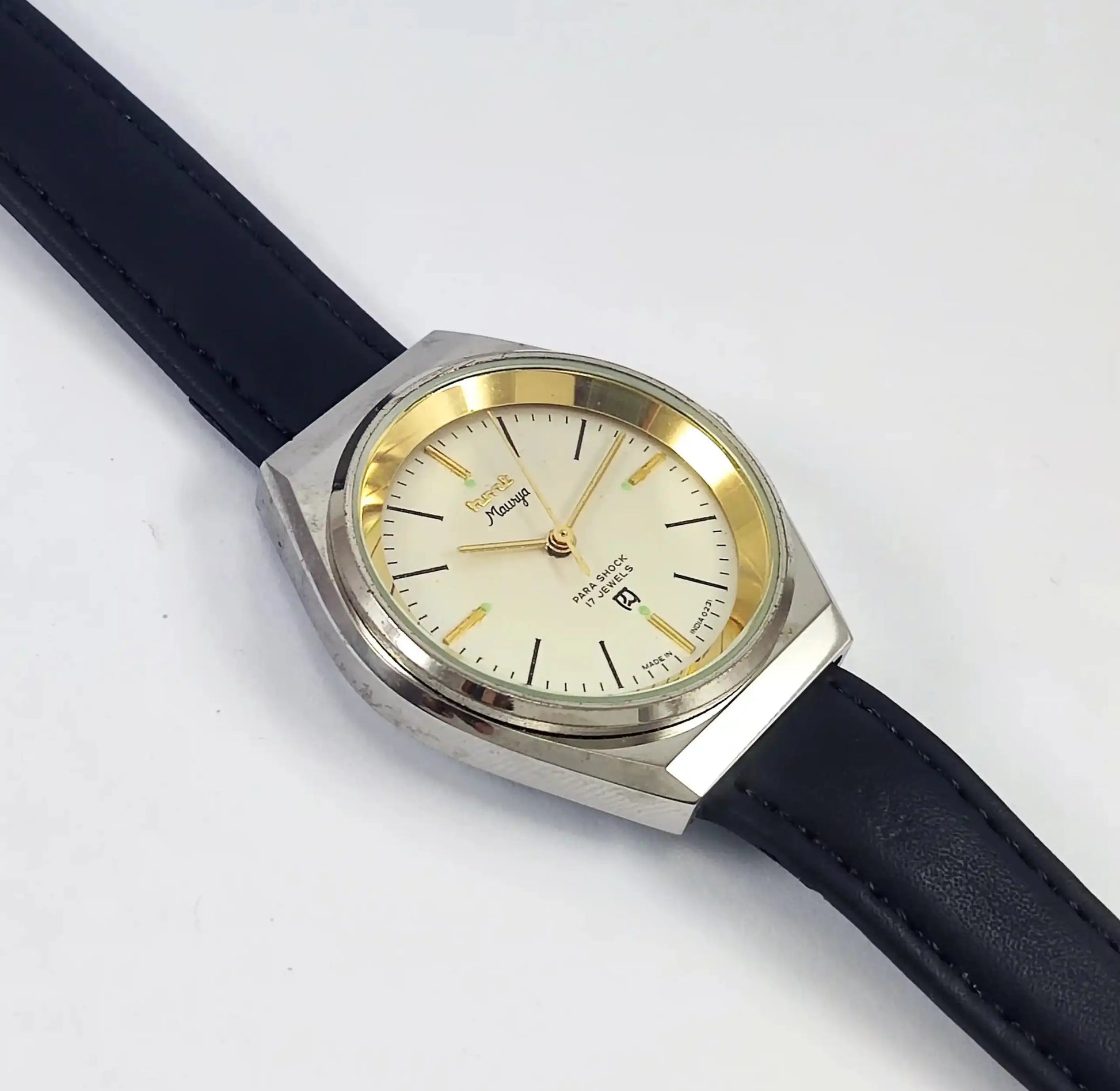HMT Maurya Para Shock 17 jewels Handwinding White Golden Dial Discover-Diamonds Physical