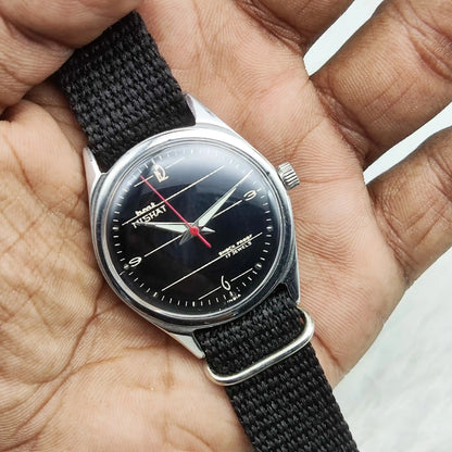 HMT Nishant English Numerals 17 Jewels Black Dial
