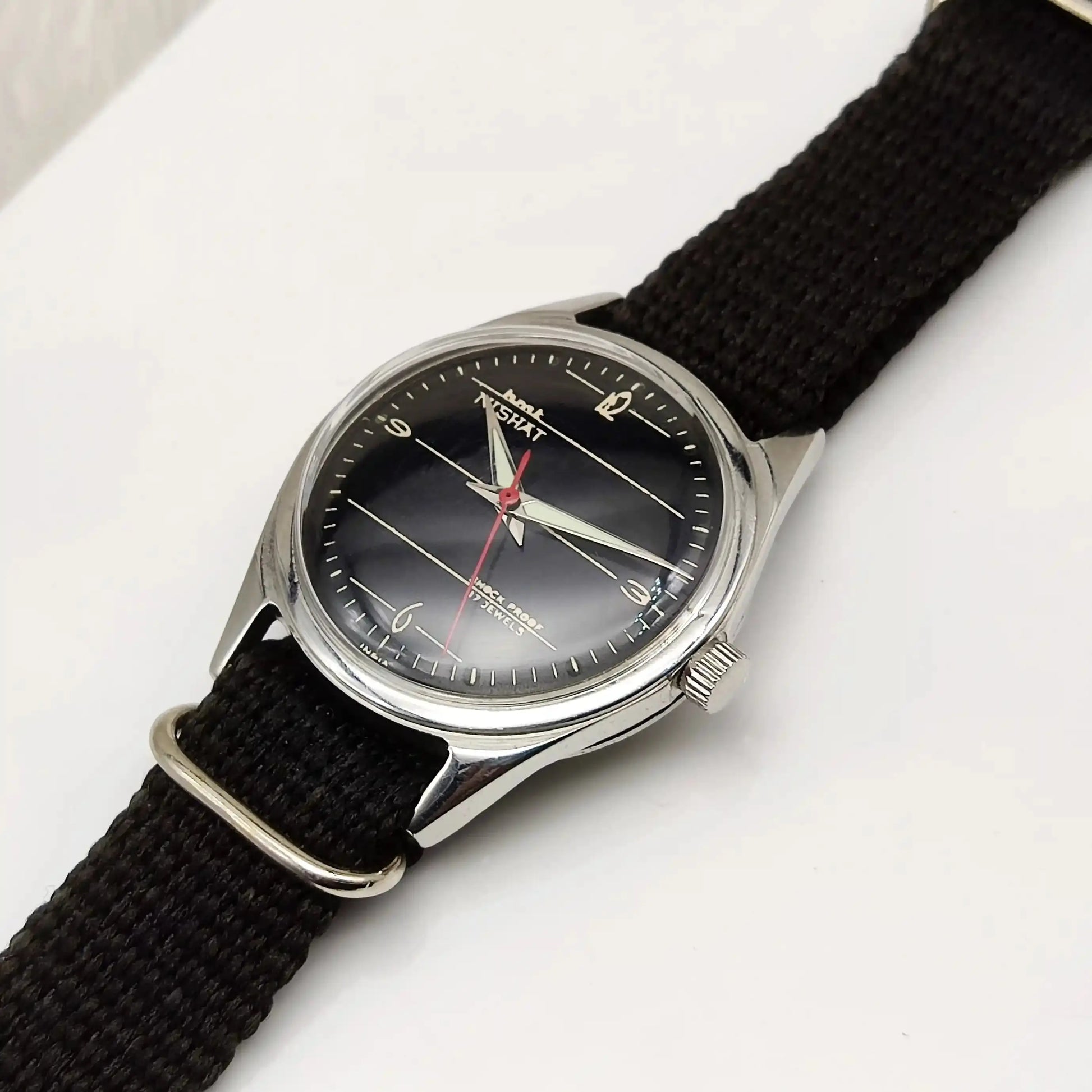 HMT Nishant English Numerals 17 Jewels Black Dial